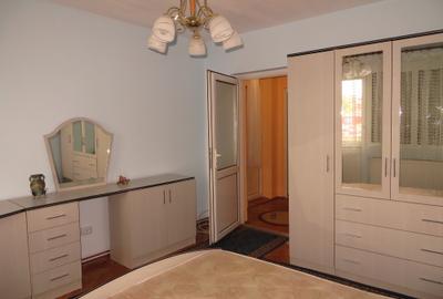 Apartament cu 2 camere de inchiriat etaj 1, zona centrala - 1