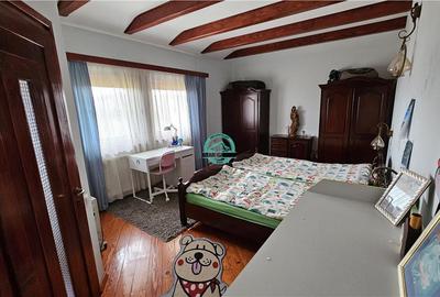 Vand casa de 380 mp, cu teren de 3500 mp in Sangeorgiu de Mures - 12