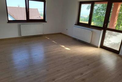 Casa Spatioasa 2025, Constructie Solida cu Demisol si Gradina, Bunloc - Sacele - 4