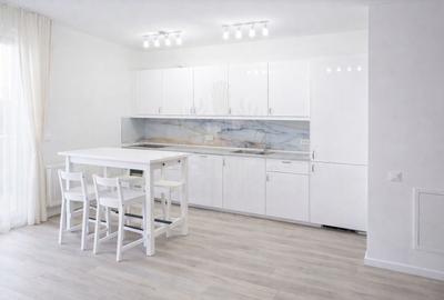 Apartament cu 2 camere decomandat, mobilat în Sud