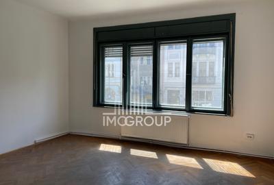 Vanzare apartament 4 camere zona Ultracentrala - 1