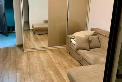 Garsonieră semidecomandată, mobilată în Vitan