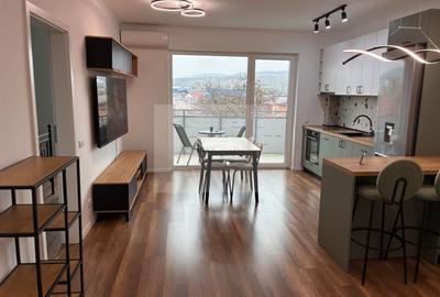 Apartament cu 2 camere semidecomandat, mobilat în Mărăști
