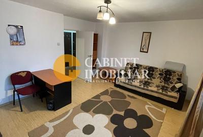 Garsonieră decomandată, mobilată în Frumoasa