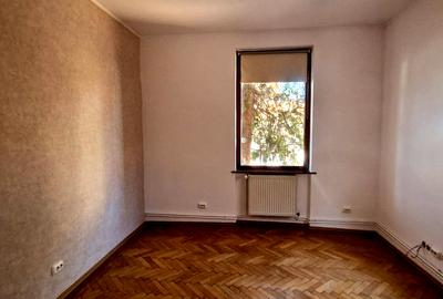 Casa cu 6 camere 5 bai si 960 mp teren de vanzare in zona centrala Sibiu - 10