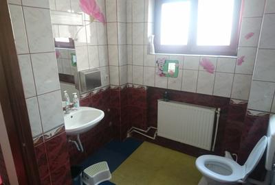 Inchiriere spatiu comercial parter de bloc ,suprafata 150 metri - 10