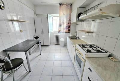 Apartament 3 camere, etaj 1,  Pacurari Petru Poni - 7
