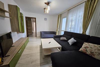 Apartament cu 3 camere semidecomandat în Titan
