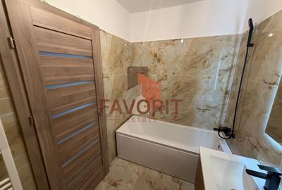 Disponibil imediat. Decomandat. Spatios - 11