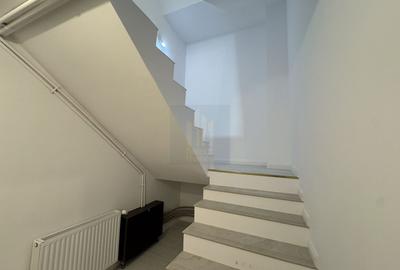 Apartament 5 camere triplex cu curte de vanzare *metrou Crangasi* - 33