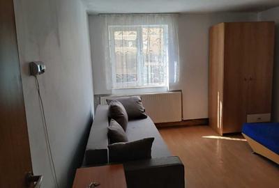 Pretabil studenți - apartament cu 2 camere la casă, cod 8034