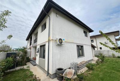 Casă cu 4 camere în Berceni