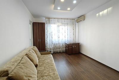 Apartament cu 3 camere decomandat în Obor
