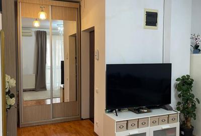 2 Camere Et.6/6 Bloc Nou Metrou 1 Decembrie 1918 - 5