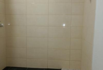Proprietar,visavis de moll - 4