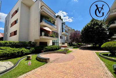 Apartament cu 4 camere decomandat, mobilat în Capitale