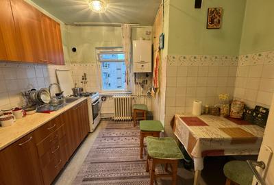 Apartament cu 3 camere, Manastur, ideal investitie - € 177,000 - 1