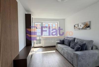 Apartament cu 3 camere decomandat în Tractorul