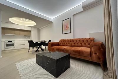 Apartament cu 3 camere semidecomandat, mobilat în Pipera