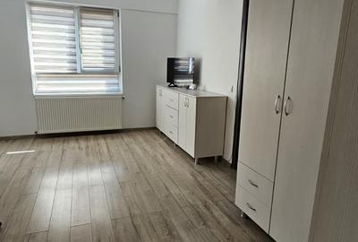 Garsonieră decomandată în Cug