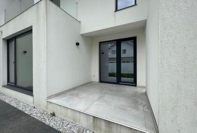 Duplex 4 camere central - Mosnita Veche - 1
