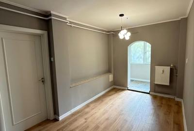 Apartament 2 camere decomandate Brazda-Liceul Pedagogic, parter inalt, renovat - 3