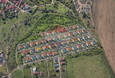 Teren Construcții intravilan de 416 mp, în Bujac