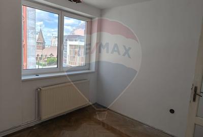 Comision 0%| 2 camere | Zona AFI | Oportunitate investiție | - 3