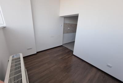 Spatiu de Birou 16m2 Etaj 6 - zona Baza 3 - Calea Chisinaului 132 - 4
