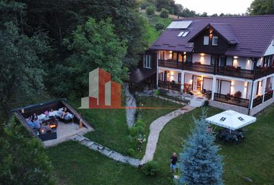 Vilă 340 mp Bran | Teren 5500 mp | 6 dormitoare cu băi proprii - 1