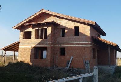 Vila la rosu - Sacalaz - 8