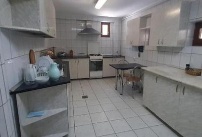 Casa de vacanta sau pensiune situata langa Cabana Trei Brazi Predeal - 13