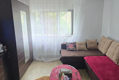 Vand apartament 2 camere in Deva, Gojdu (scoala Andrei Saguna), et. 1, - 2