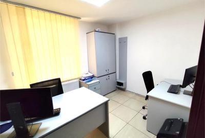 Spatiu in zona Centrul Civic pretabil birouri, Cabinet medical, etc. - 6