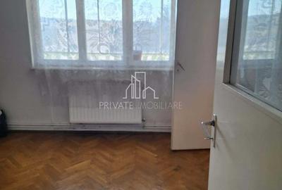 Aparataemnt 3 camere, Etaj intermediar, Dambu - 1