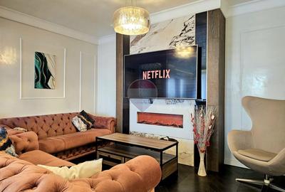 Apartament cu 3 camere semidecomandat, mobilat în Central