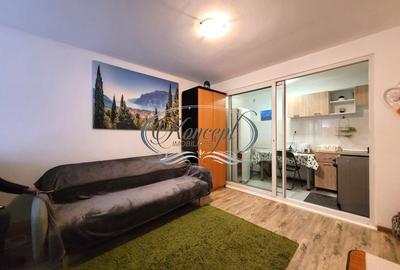 Apartament cu 2 camere semidecomandat, mobilat în Central