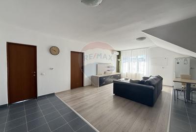 Apartament cu 2 camere semidecomandat, mobilat în Bună Ziua