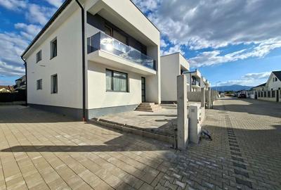Duplex cu 4 camere în Exterior Sud