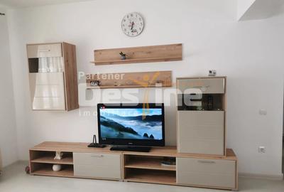 Apartament cu 2 camere semidecomandat în Tractorul