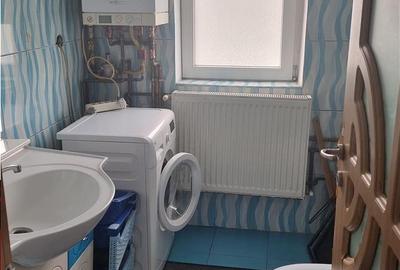 Apartament 3 camere de vanzare - Ostroveni, decomandat, etaj 7/10, 2 băi - 7