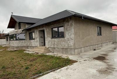 Casă cu 6 camere, în Șendreni - 4