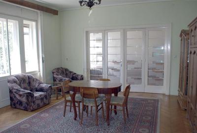Apartament cu 4 camere decomandat în Bălcescu