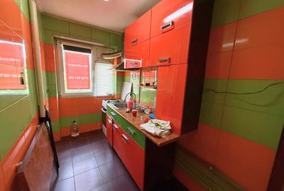 Apartament 3 camere | Etaj 3/4 | Parcare + Boxă | Bd. Brâncoveanu - 8