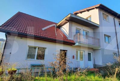 Casă individuală cu 10 camere în Iris