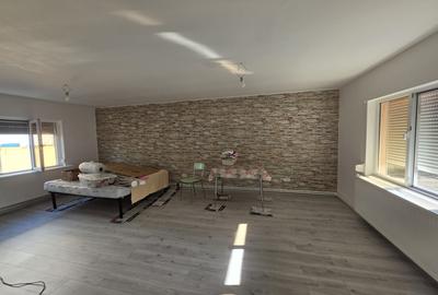 Exclusivitate! Casa P+M înaltă, 4 camere, mobilata, utilata, Valu lui Traian! - 4