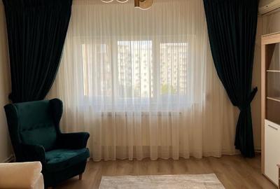 Apartament cu 3 camere decomandat, mobilat în Vitan