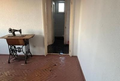 Apartament 2 camere , zona Decebal - 1
