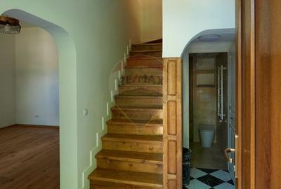 Apartament 4 cam, pe 2 niveluri si curte comuna pe Vasile Alecsandri - 10