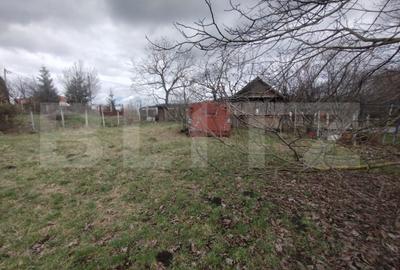 Teren Construcții intravilan de 1700 mp, în Sud-Est